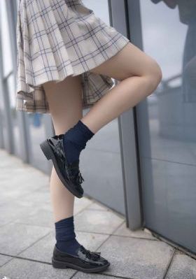 julia一區二區三區蜜桃視頻_JVID性感寫真